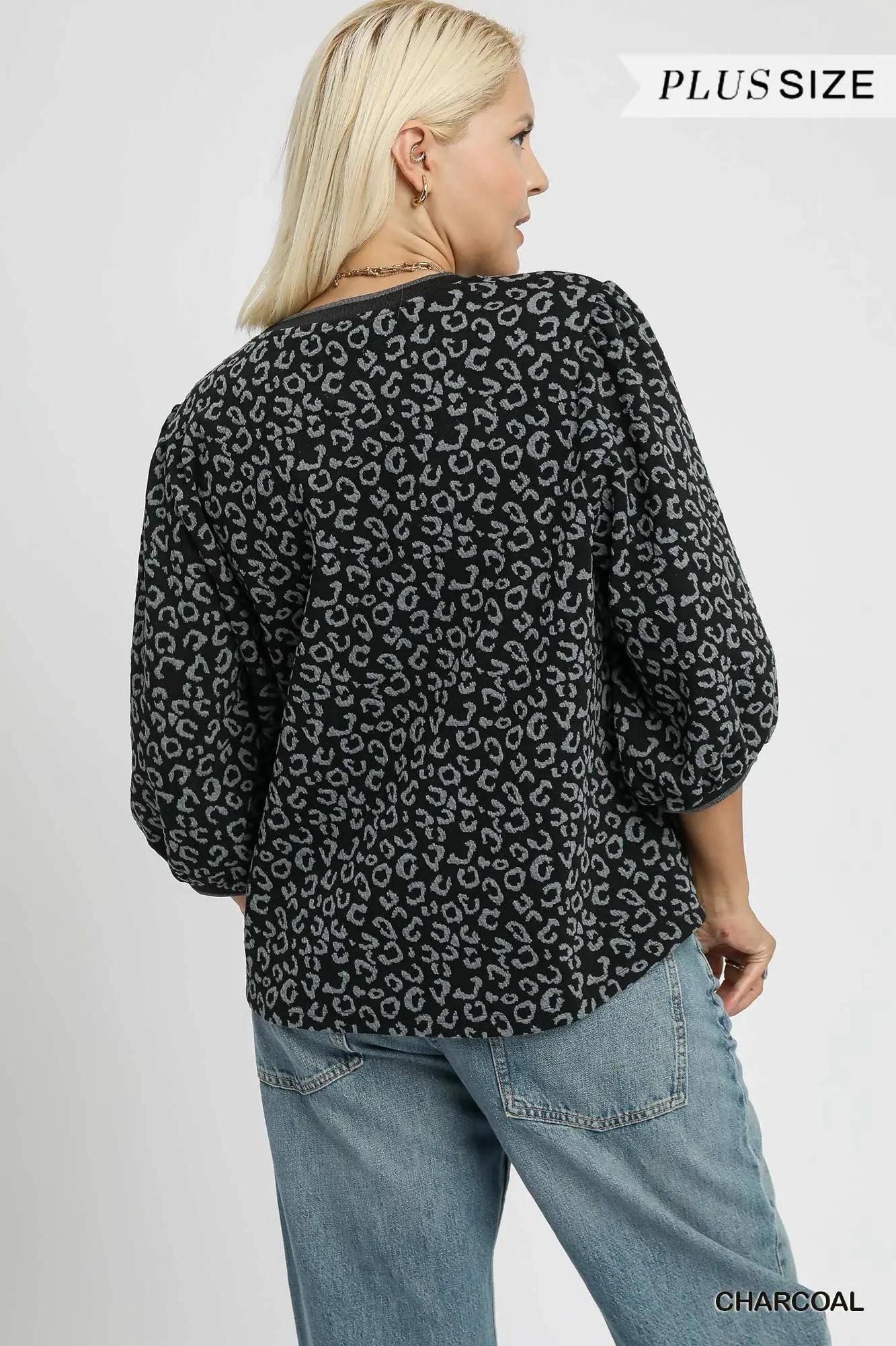 Curvy Jacquard Printed Top