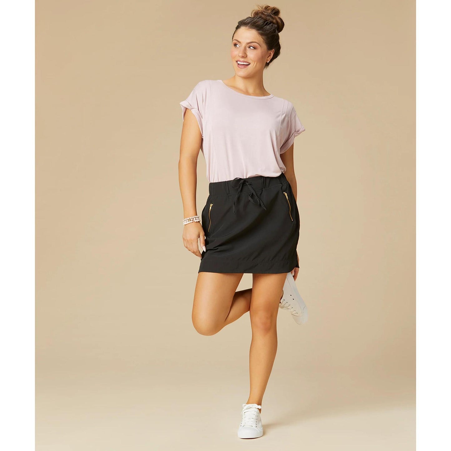Norah Skort