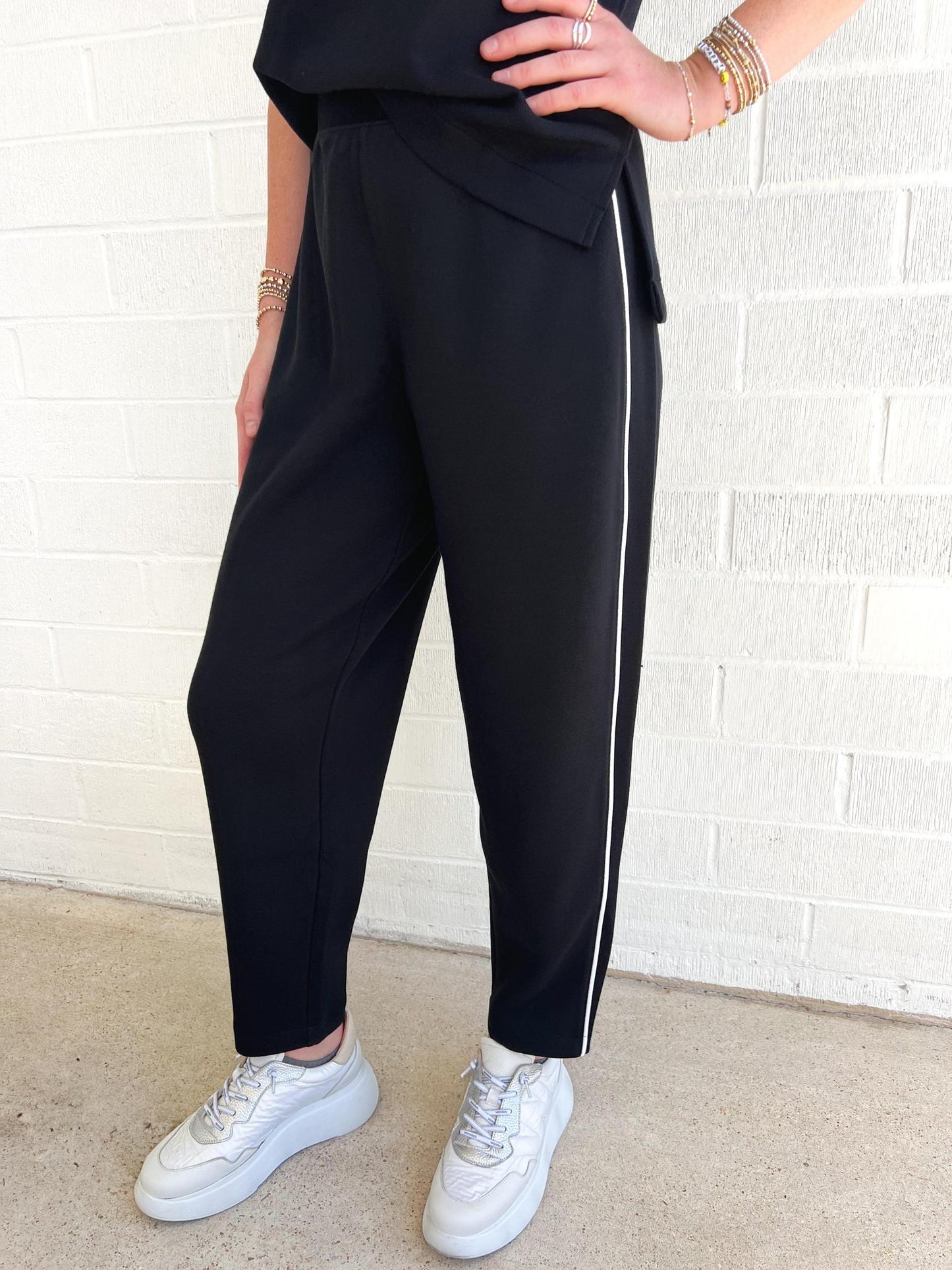 SPANX AirEssentials Pique Carrot Pant
