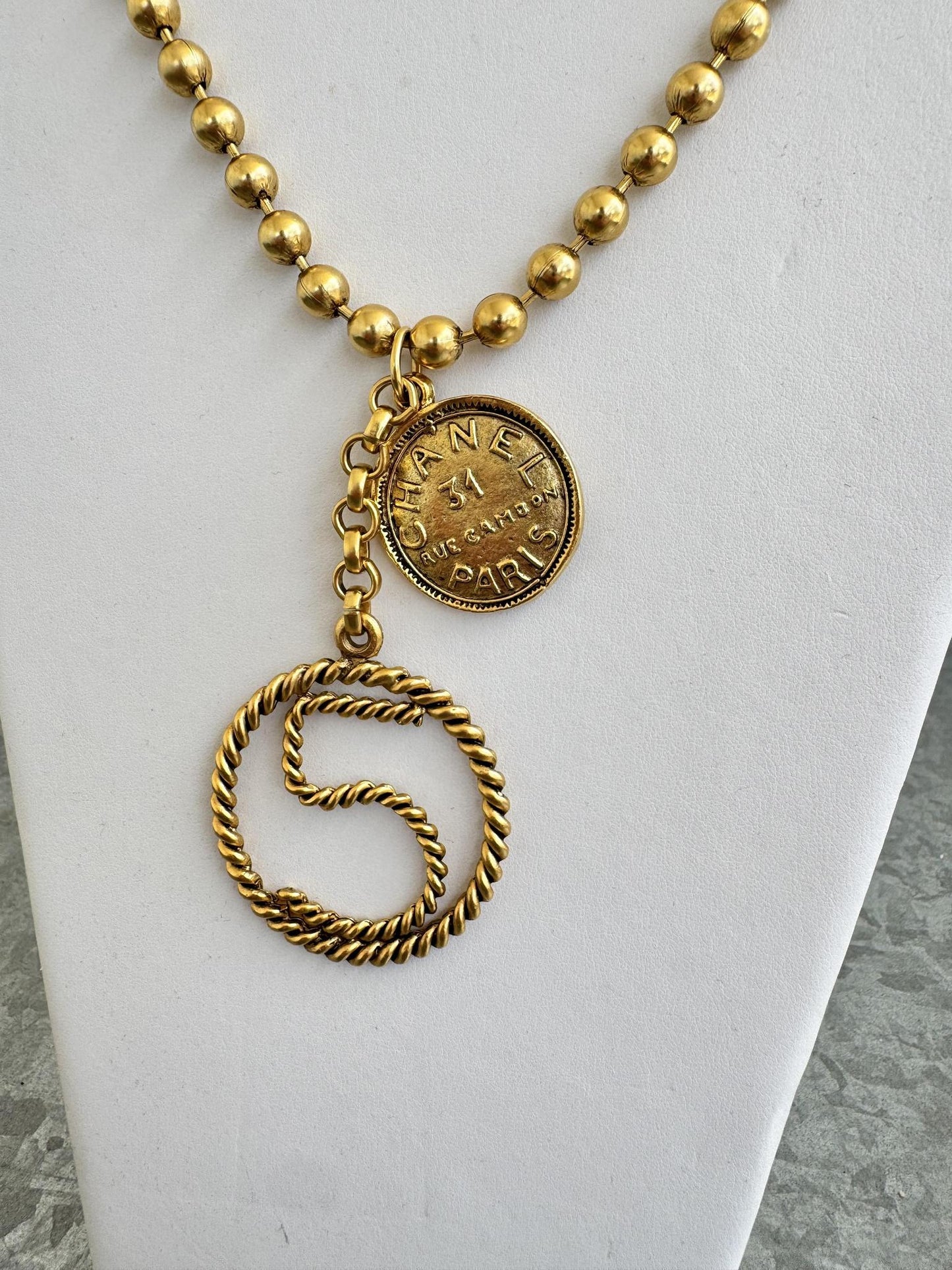 Yochi short 5 coin Necklace