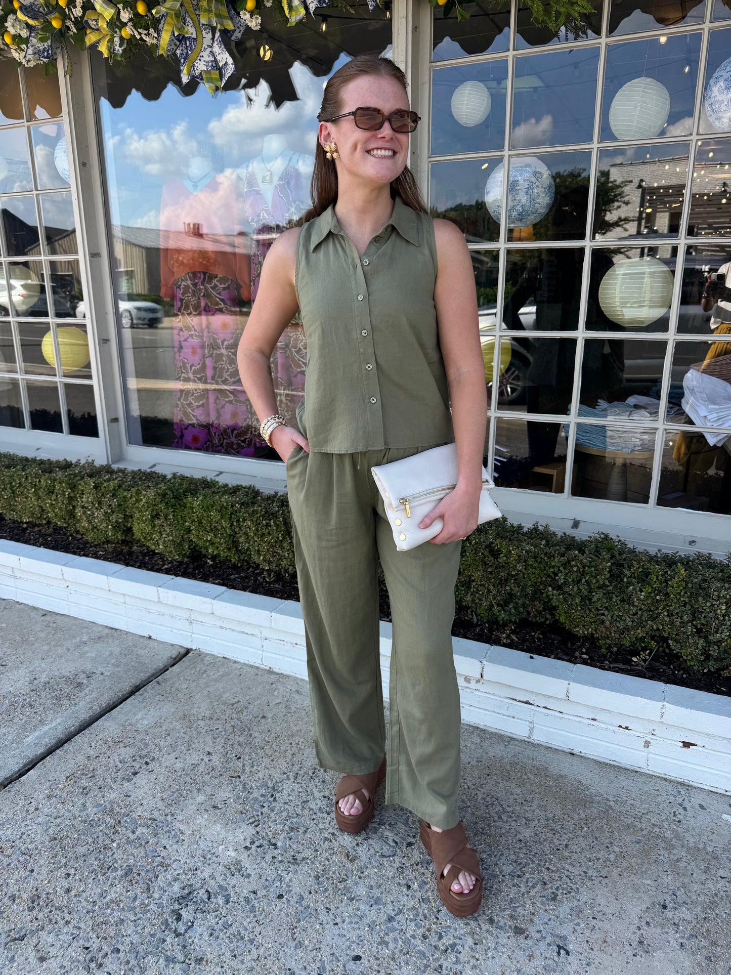 Sleeveless Collar Top- Aloe