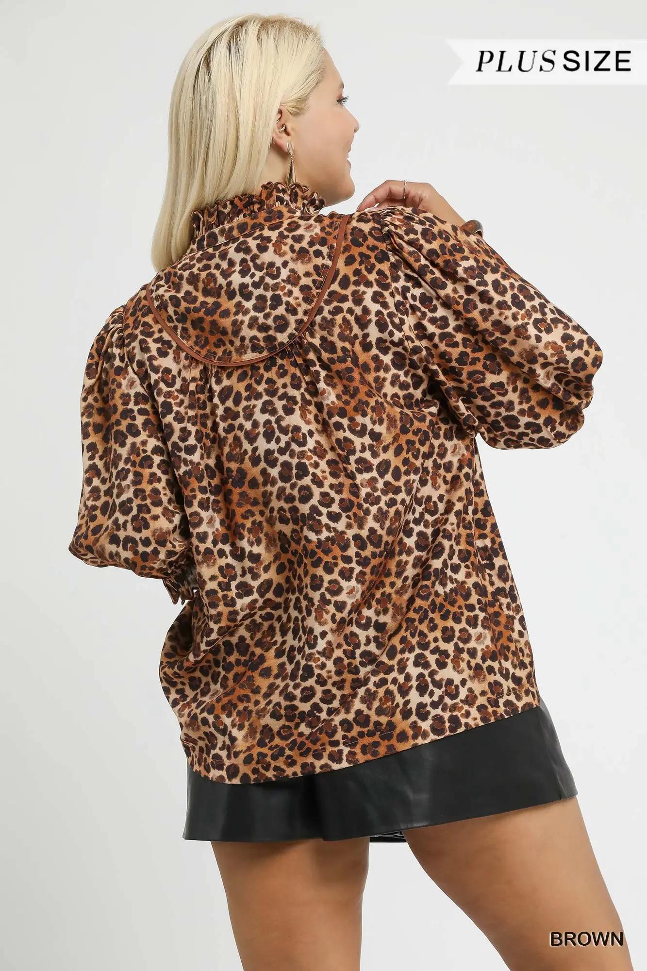Scalloped High Neck Top
