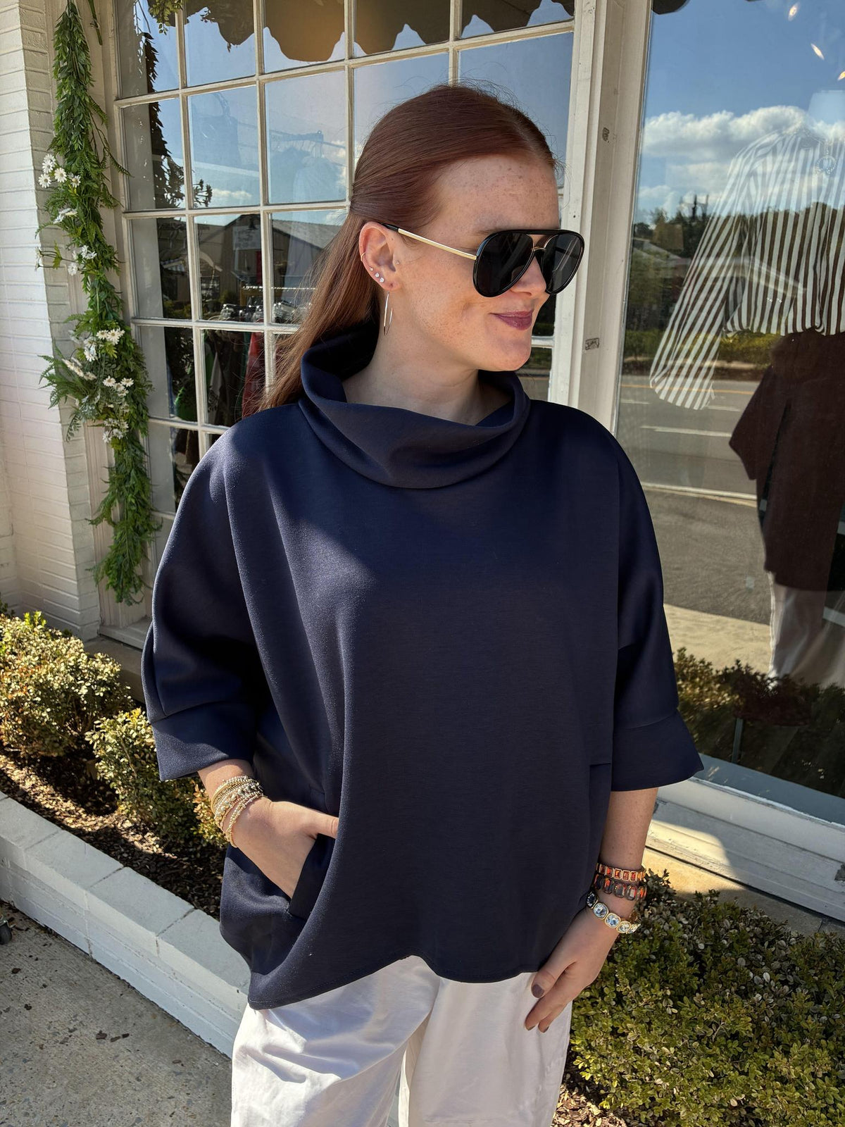 One Size Pocket Pullover-Navy