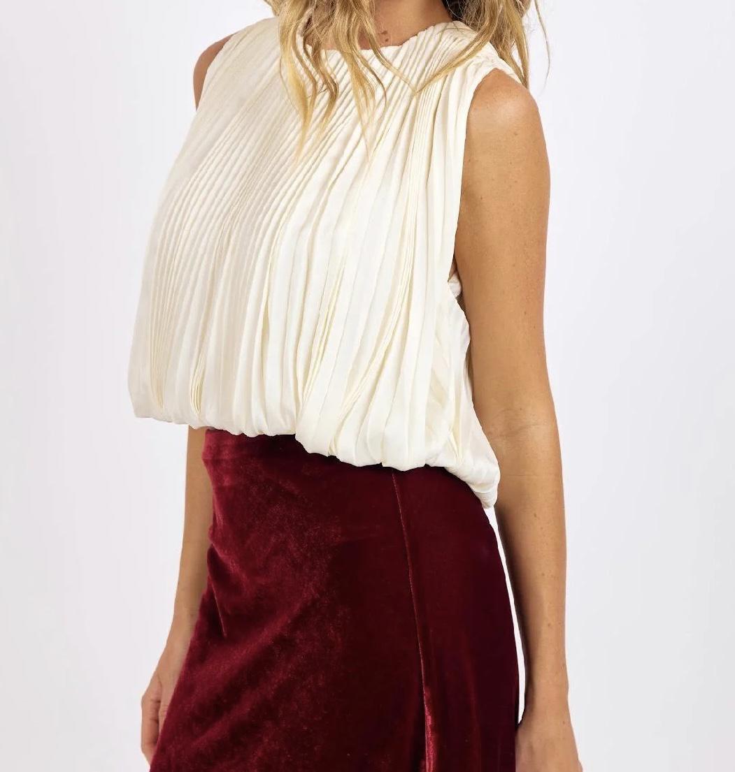 Amour Bubble Hem Top