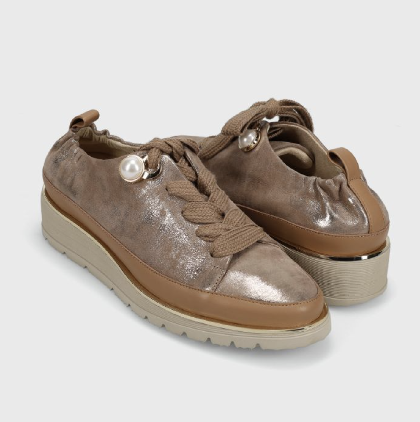 Vaneli Flash Sneaker