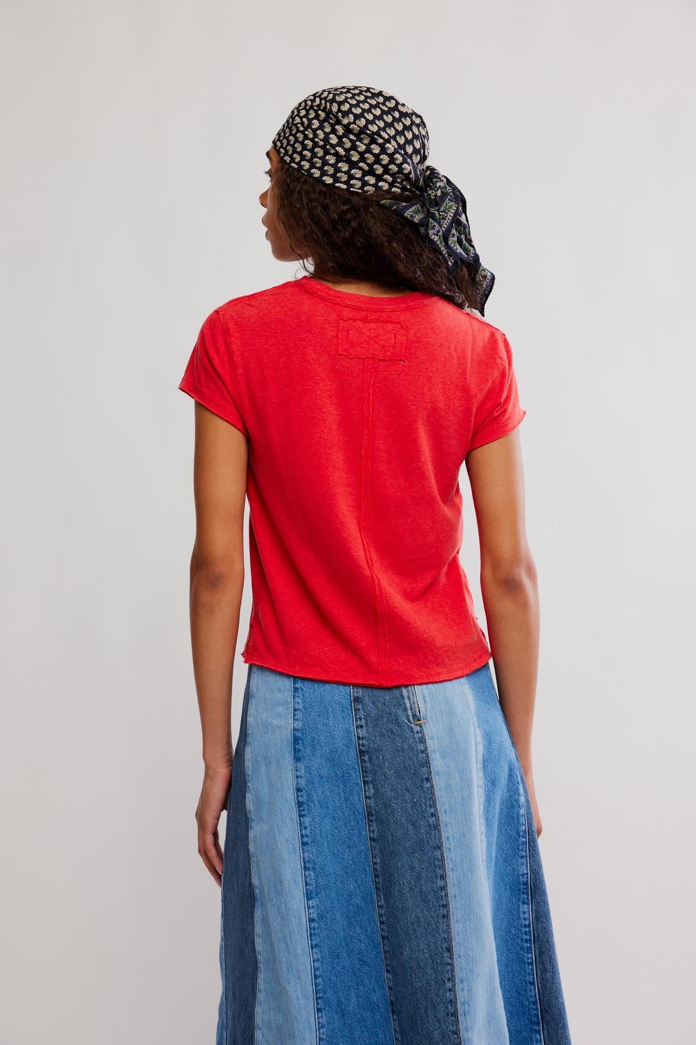 Nova Tee- Red