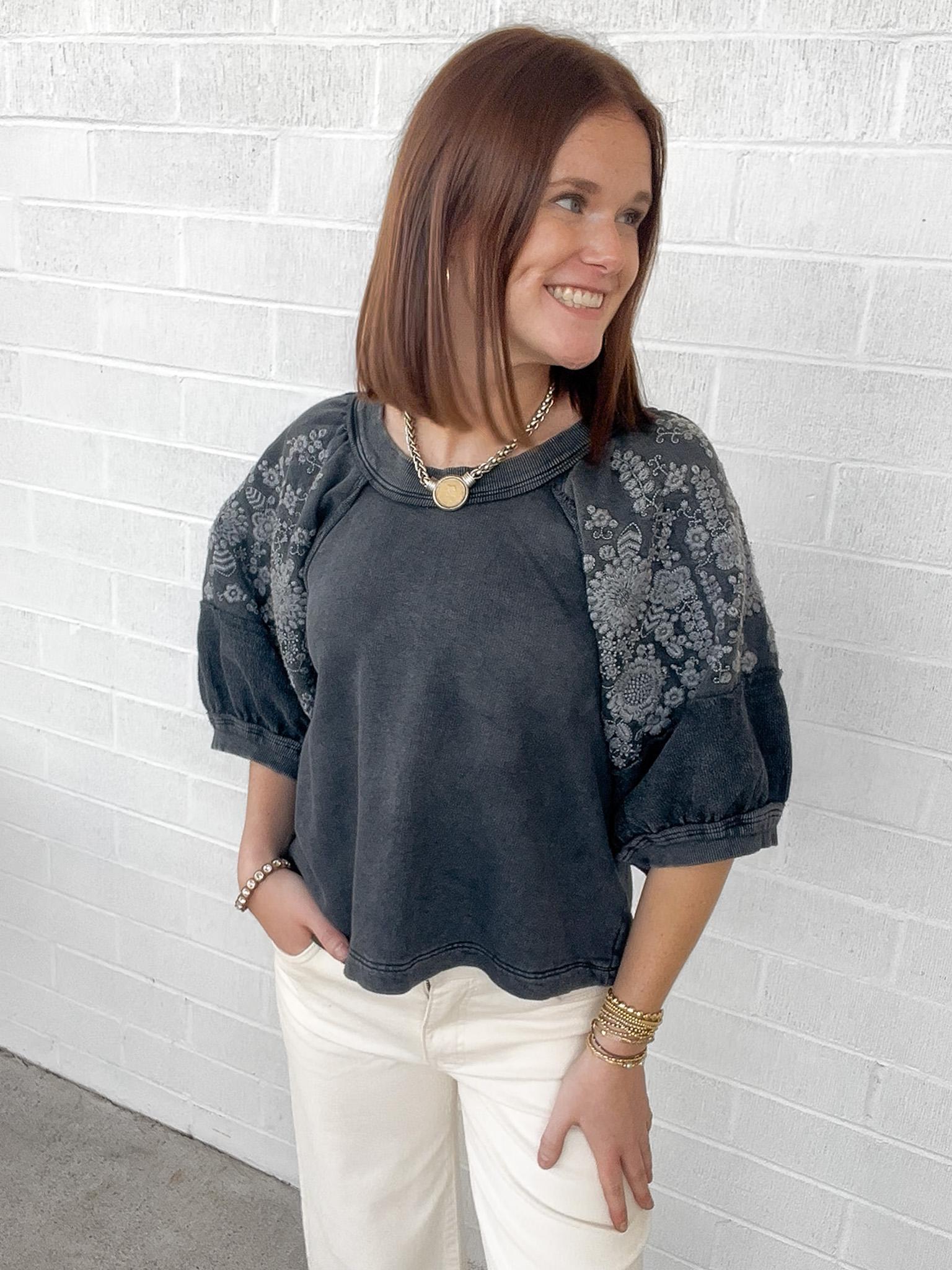 Shop Women's Blouses Tops Online in AL | Tula J Boutique Shop Women's Blouses Tops Online in AL | Tula J Boutique