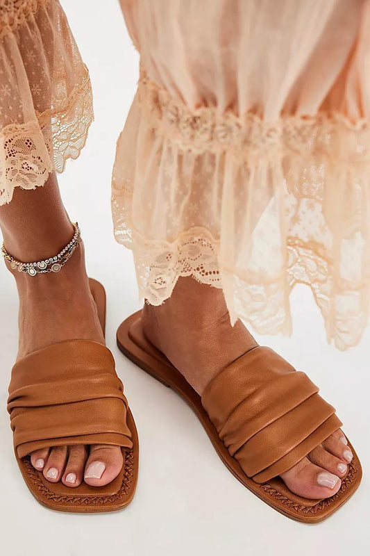 Free People Evelyn Sandal- Luggage