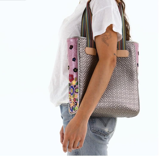 Consuela Chica Tote, Lex