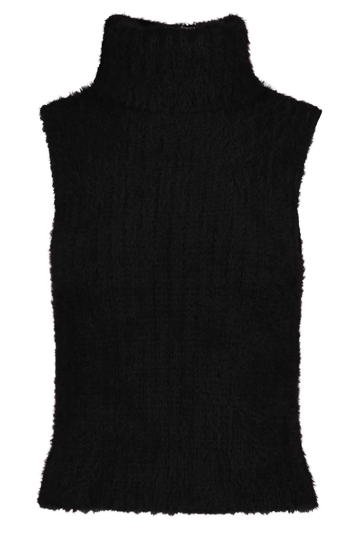 Sleeveless Turtleneck- Black