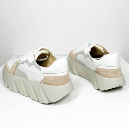 Tura Ori Sneaker- Bone