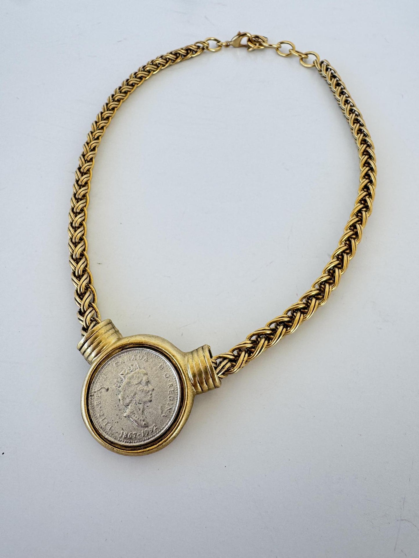 Yochi Medallion Coin Necklace- Gold