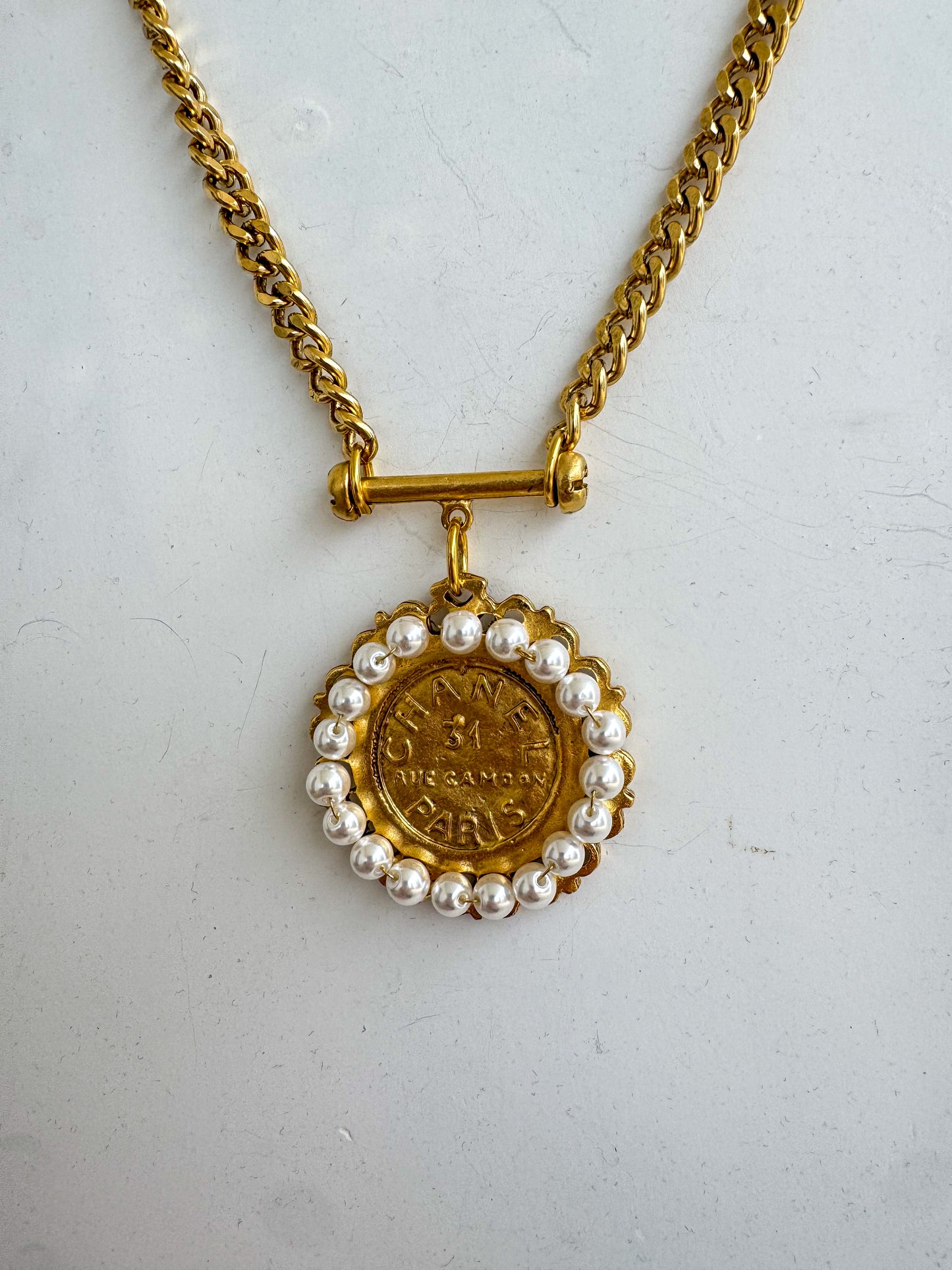 Yochi 5 Pearl Toggle Necklace