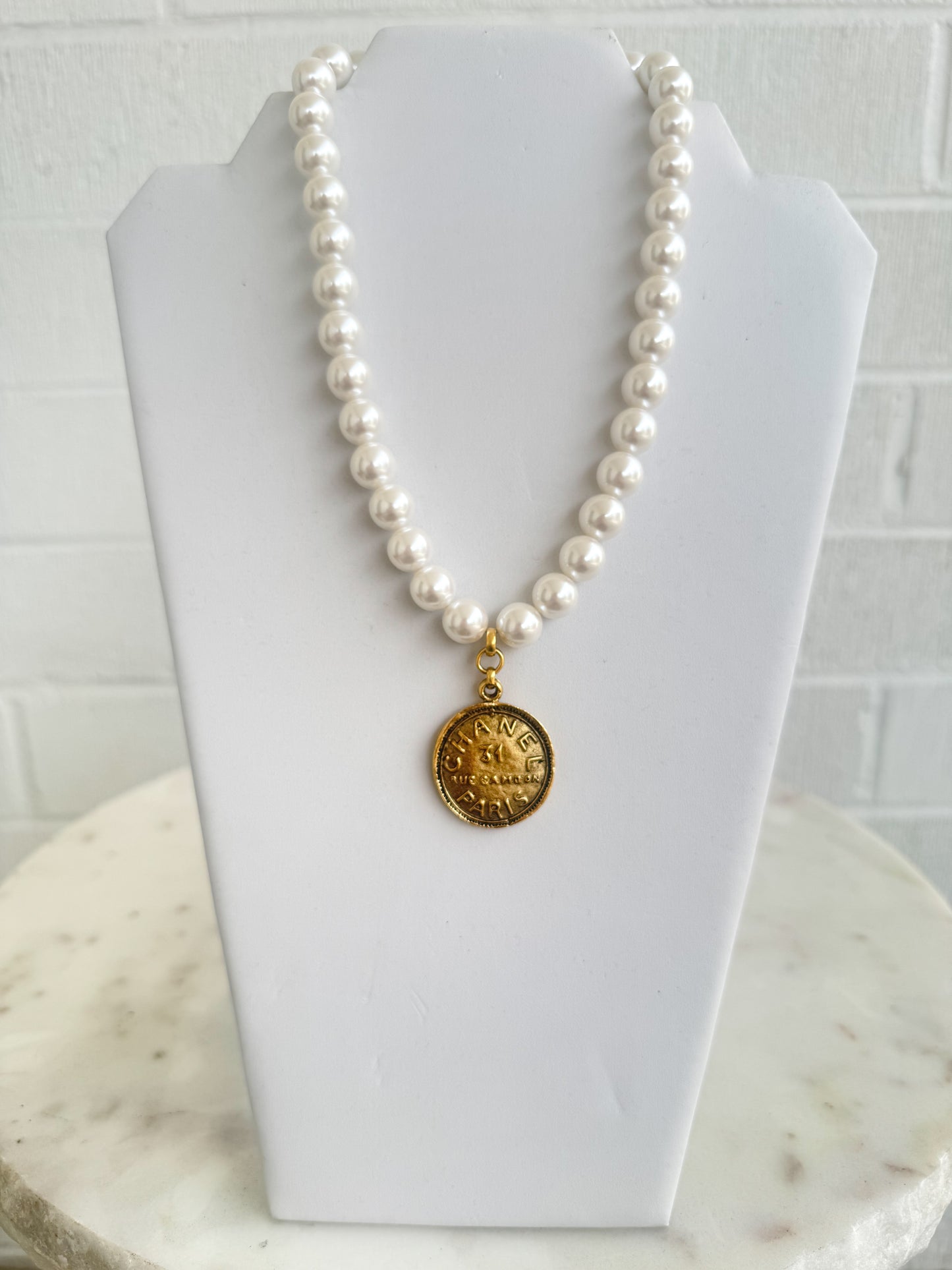 Yochi 5 Pearl Necklace