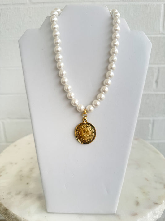 Yochi 5 Pearl Necklace