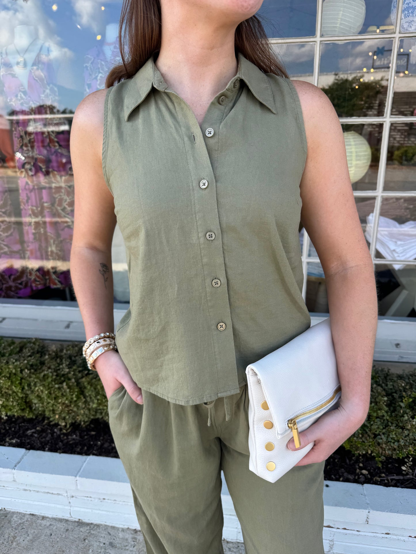Sleeveless Collar Top- Aloe