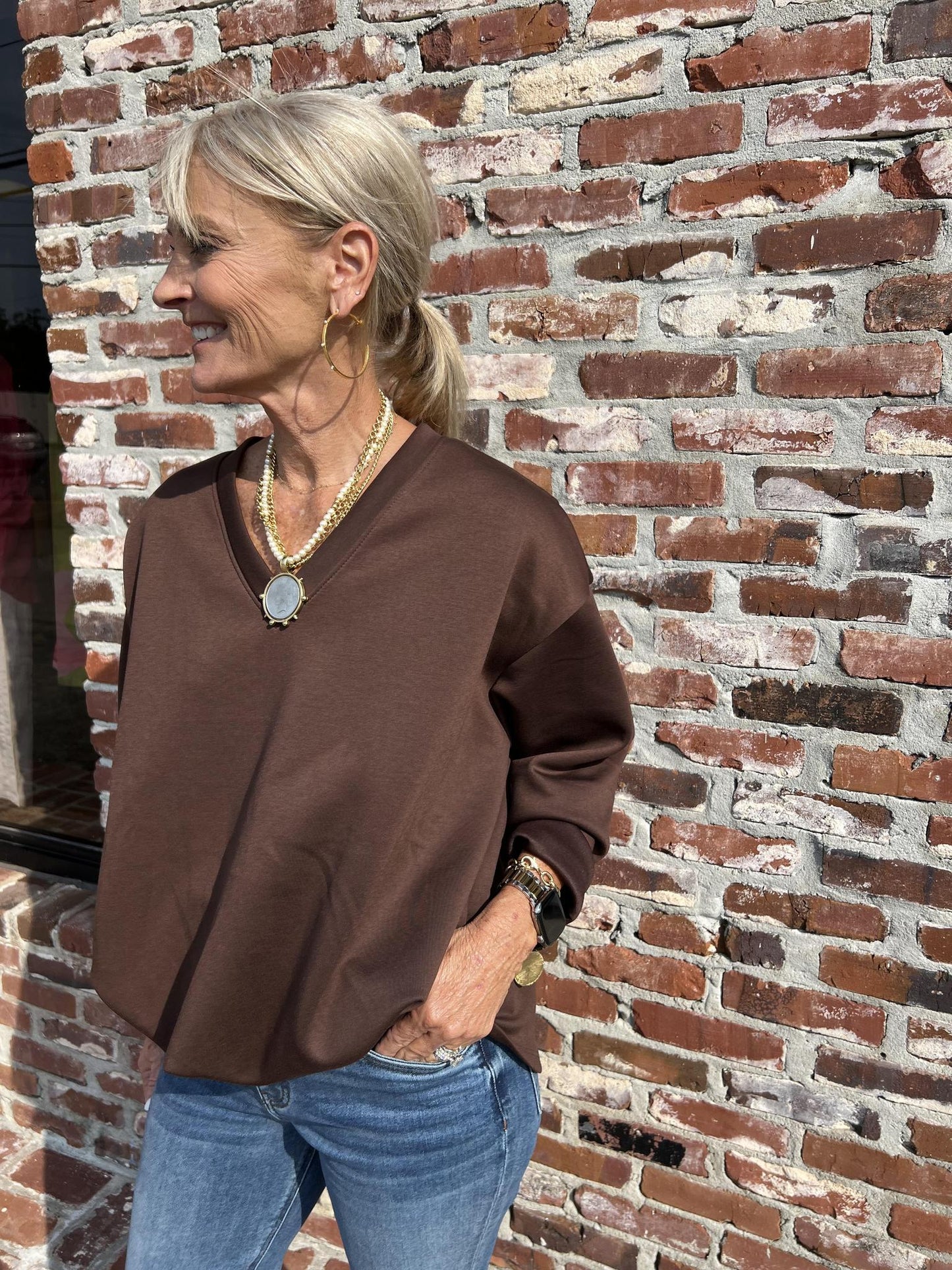 V-Neck Bubble Sweatshirt-Brown