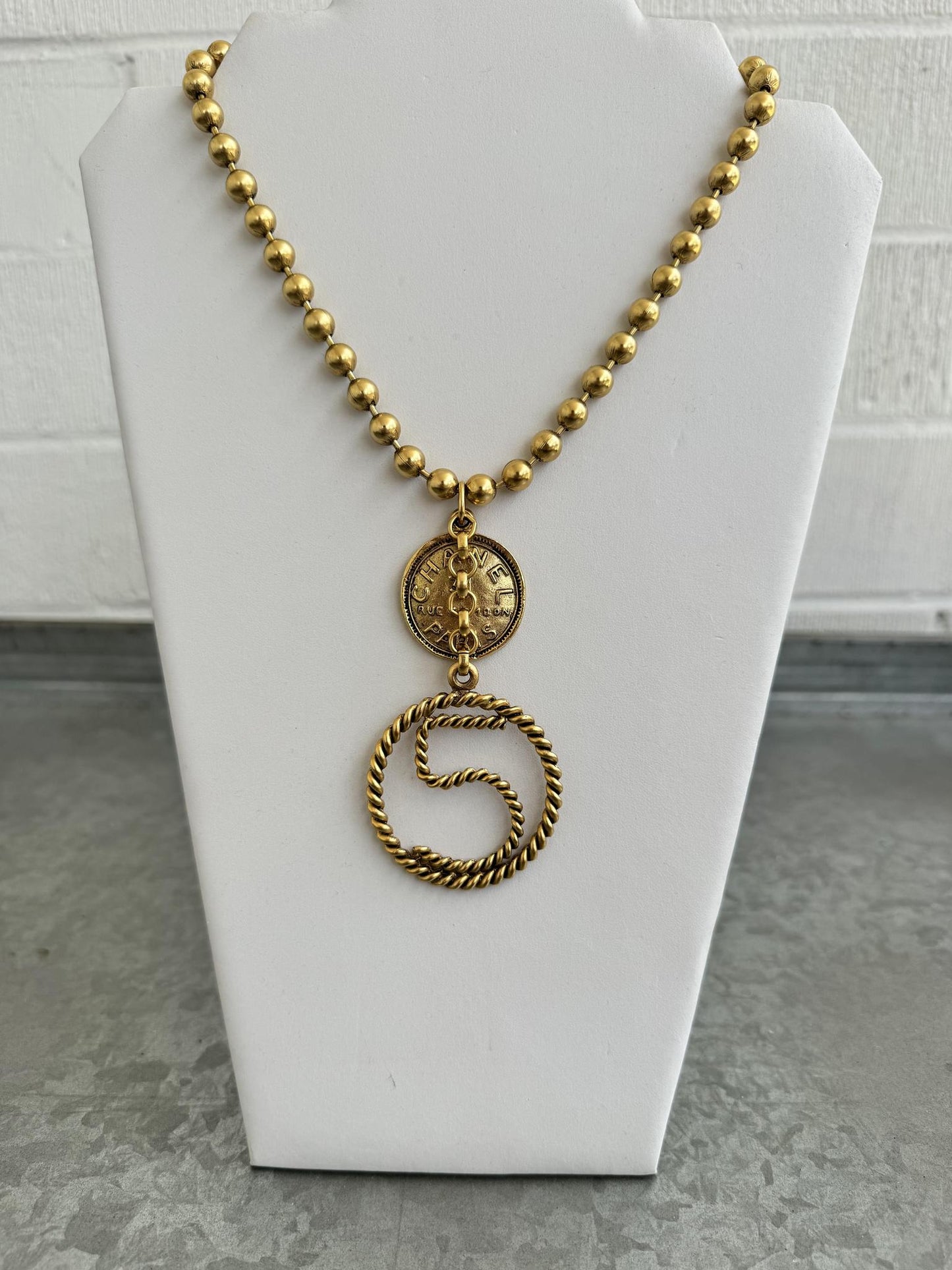 Yochi short 5 coin Necklace