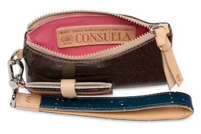 Consuela Combi, Ember