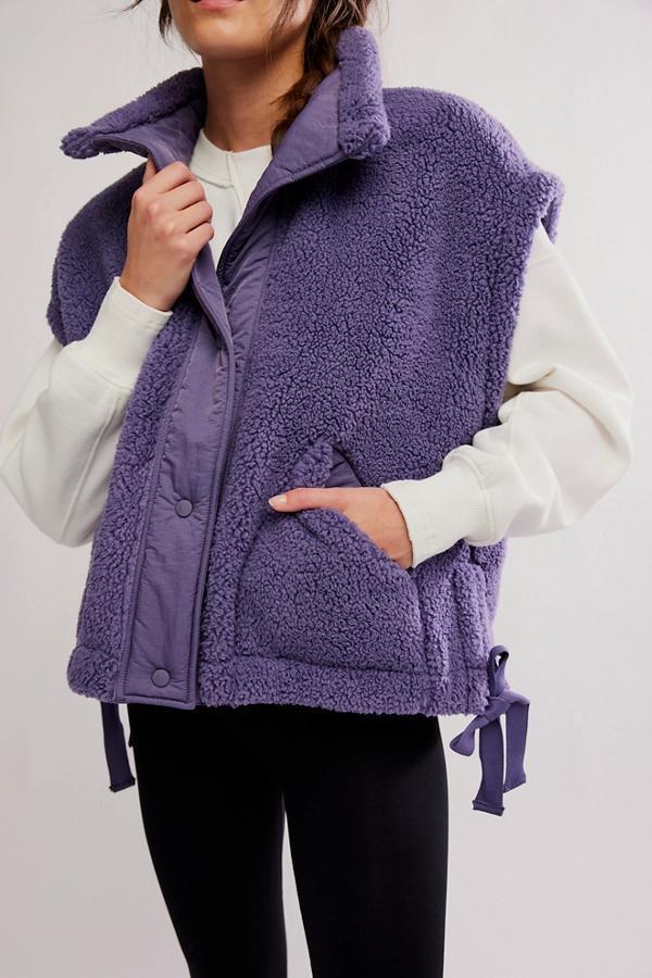 Scout It Out Vest- Graphite