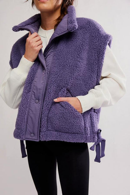 Scout It Out Vest- Graphite