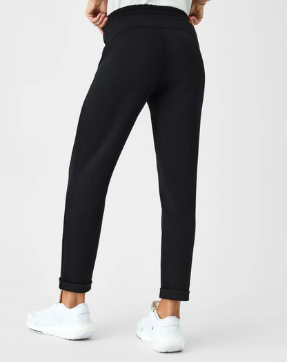 SPANX AirEssentials Tapered Pant- Black